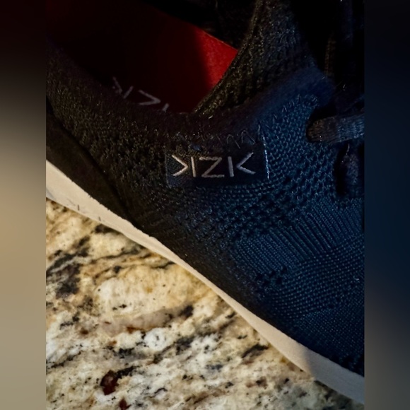 Men’s Kizik shoes - Picture 5 of 6